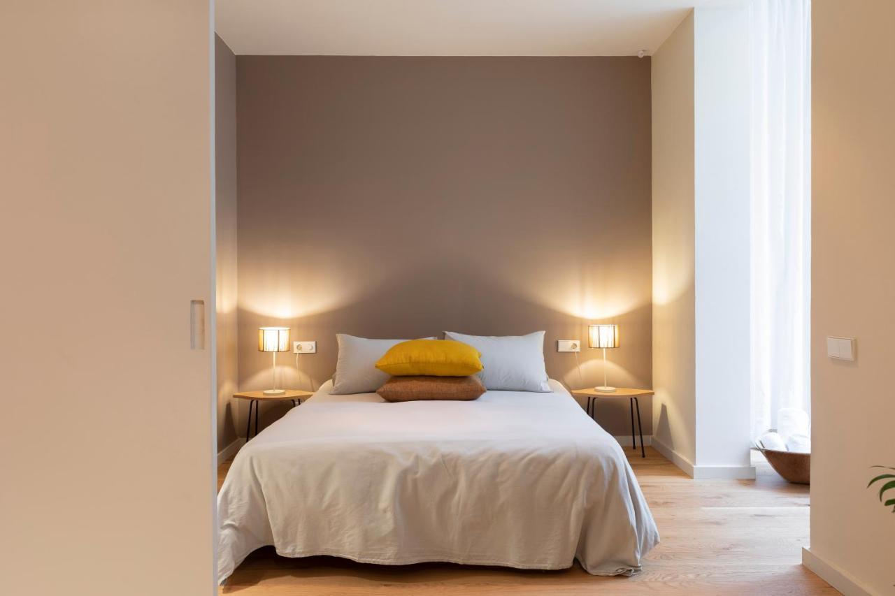 Destinationbcn Universitat Apartments Барселона Экстерьер фото