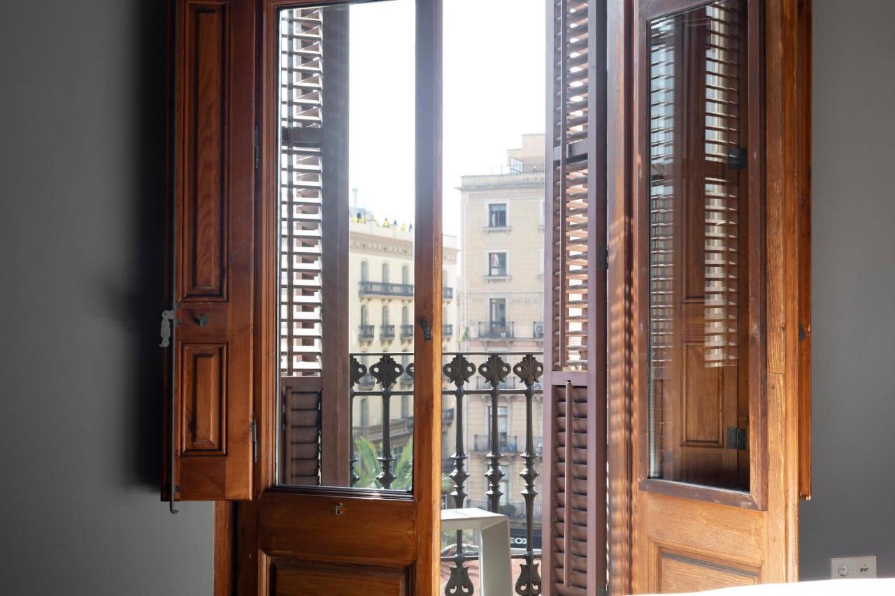 Destinationbcn Universitat Apartments Барселона Экстерьер фото